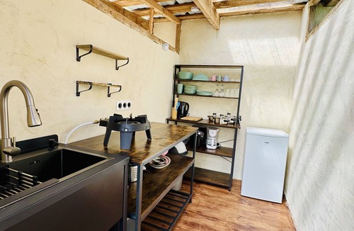 Riols Cabin | Bambou Dome - Cosy dome with panoramic mountain views, surrounded by beautiful nature