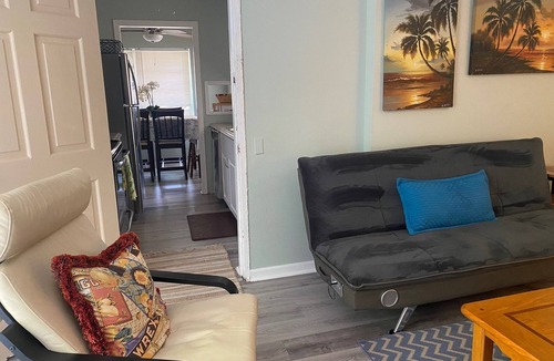 Lake Worth Corridor House | Banana Beach Boutique Hotel
