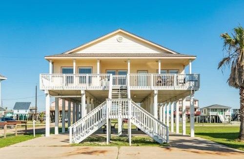 Surfside Beach House | Banana Cabana - Gulf Views and Good Vibes