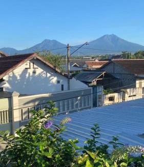 Kalipuro House | Banana Homestay