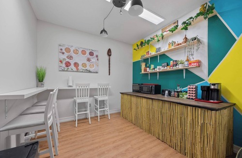 Orlovista Villa | Banana Leaf Villa- Book your gathering today!