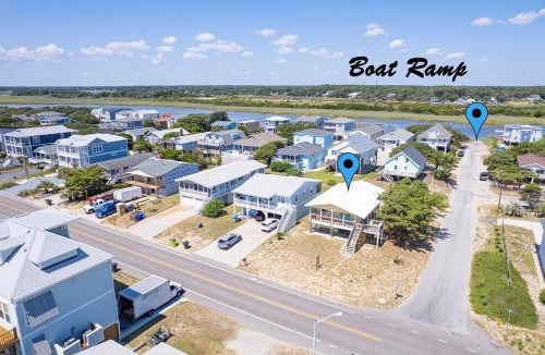 Oak Island House | Banana Pancakes