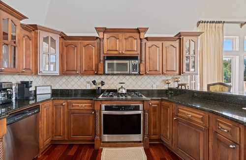 Gadsden House | Banana Point Rental at River Rocks Landing