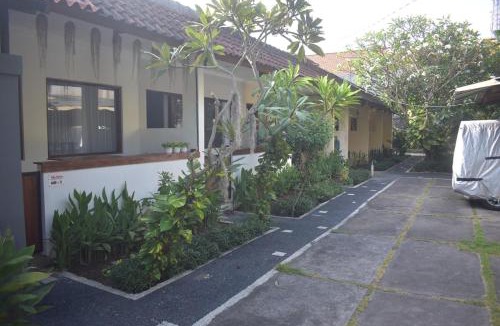 Legian City-Centre Apartment | Banana Room Near to Kuta Legian Beach