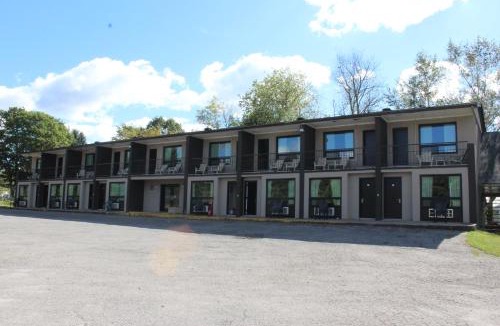 Bancroft Hotel | Bancroft Inn & Suites
