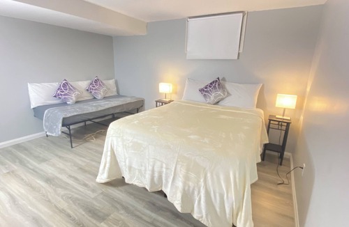 Hastings Highlands House | Bancroft VIBES | Sleep 7