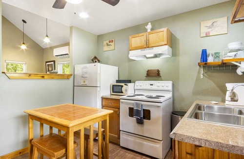 Bandera Cabin | Bandera Stronghold Red Cloud