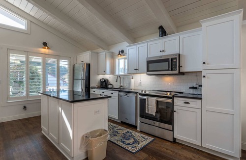 Bandon Hotel | Bandon Marina Inn