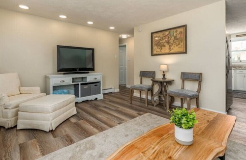 Bangor House | Bangor Style & Comfort.