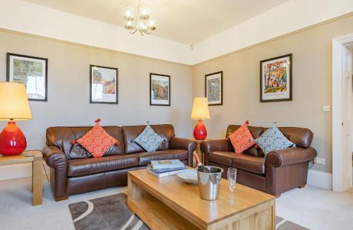 Newnham House | Bank House Apartment