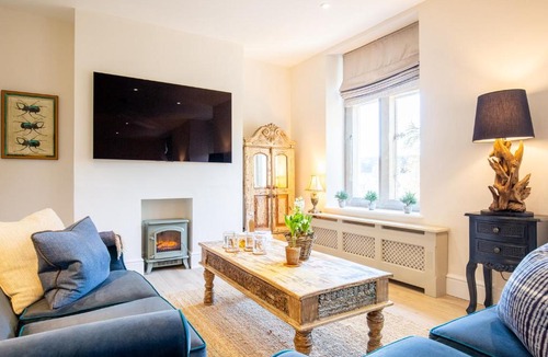 Quenington House | Bank House