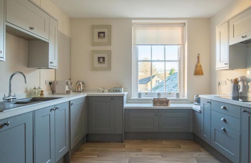 Quenington House | Bank House