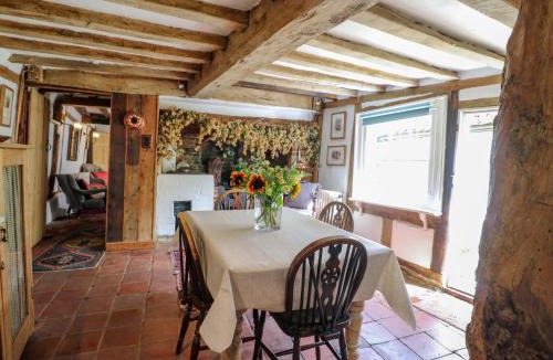 Hingham House | Bank House