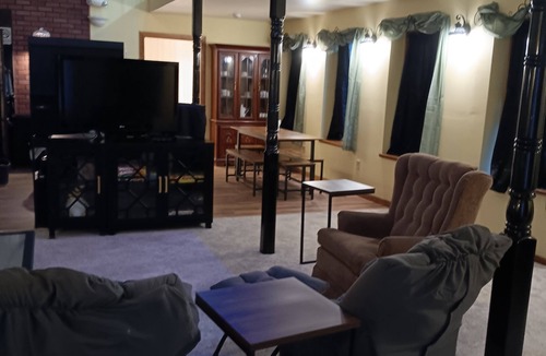 Sidney House | Bank on it! Suite Bank