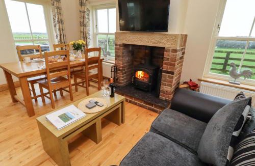 South Charlton House | Bank Top Cottage