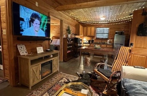 Moulton Cabin | Bankhead Hideaway -Peaceful Getaway