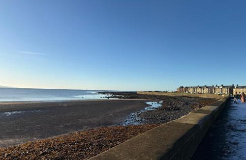 Troon House | Bankhouse