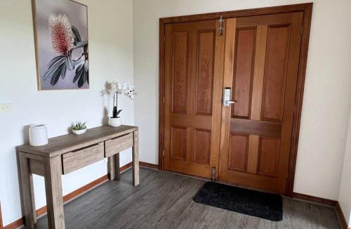 Port Campbell House | Banksia