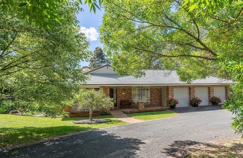 Tapitallee House | Banksia – stylish and modern