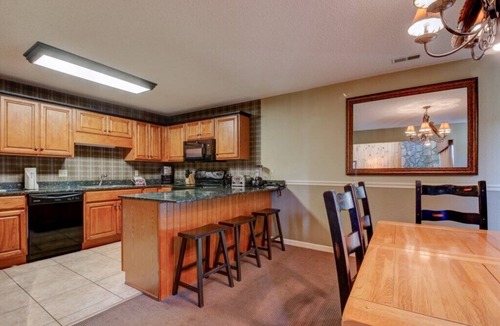 Banner Elk Villa | Banner Elk | Couples Ridge Escape | Pool + Lake