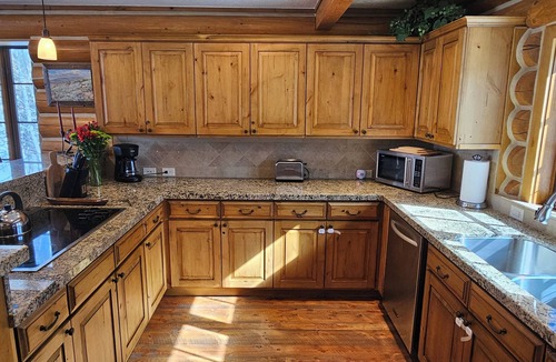 Victor Cabin | Bannock Lodge