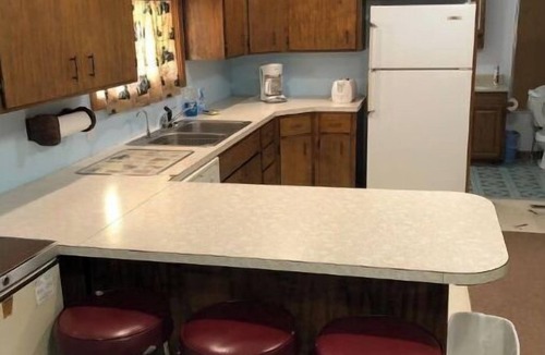 Orleans House | Bantam's Cabin your home away from home!