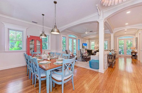 Anna Maria House | Banyan Beach - 104 Beach Ave