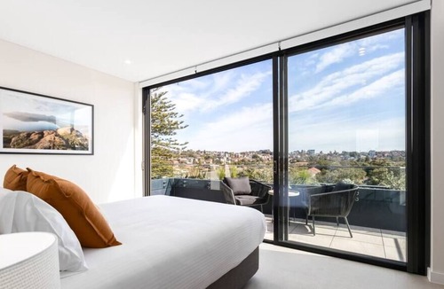 Coogee Apartment | Banyandah - Two Bedroom Apartment