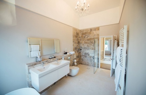 Royston Hotel | Banyers House