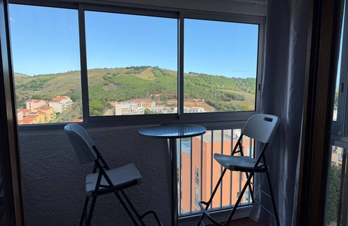 Banyuls-sur-Mer Apartment | Banyuls-sur-Mer: F2 Apartment with Loggia and Parking, Close to Beach