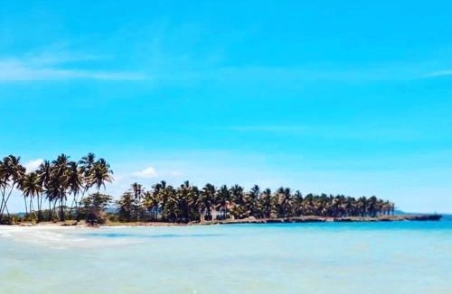 Cabrera Bed & Breakfast | Baoba Breeze Bed & Breakfast- beachfront paradise