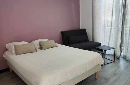 Beaumont-sur-Leze Hotel | Bar Hôtel Restaurant le Sporting