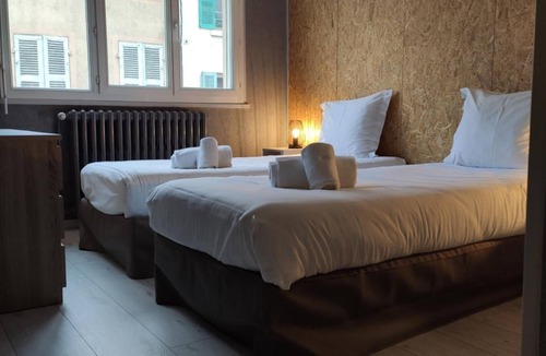 Montrevel-en-Bresse Hotel | Bar Hotel du Centre