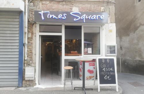 Centre Ville House | Bar Times Square