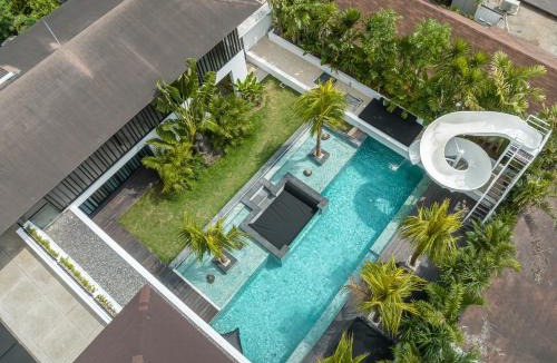 Umalas Villa | Barabuda - Impressive 6-Bedroom Villa with Jacuzzi and Slide!