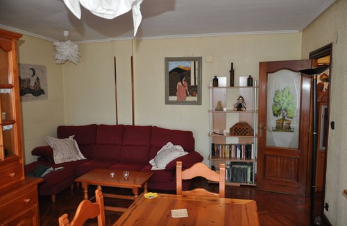 Barakaldo Condo | Barakaldo, BEC, Bilbao. Bright and comfortable apartment. Hospital Cruces, Bilbao