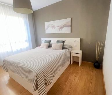 Barbastro Apartment | Barbastro urban home