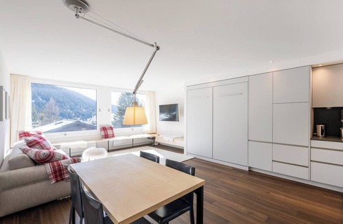 Meierhof Apartment | Barbata 8 1 1/2-Zimmerwohnung by Interhome