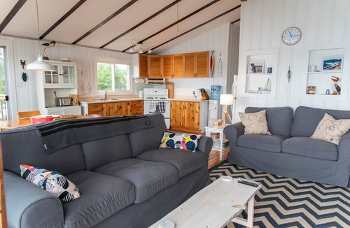 Rideau Lakes Cottage | Barber Pointe