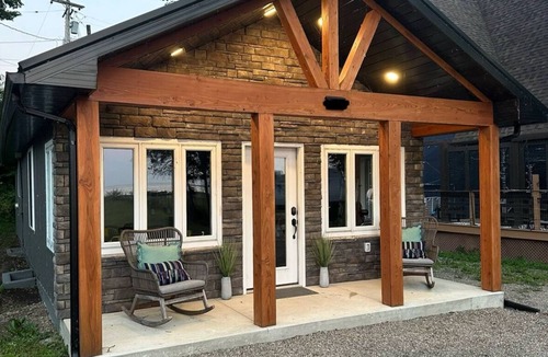 Westfield House | Barcelona Beachfront Bungalow