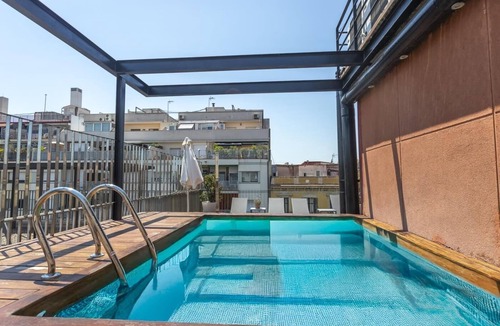 el Fort Pienc Apartment | Barcelona Gothic Quarter Pool Apartment for 8