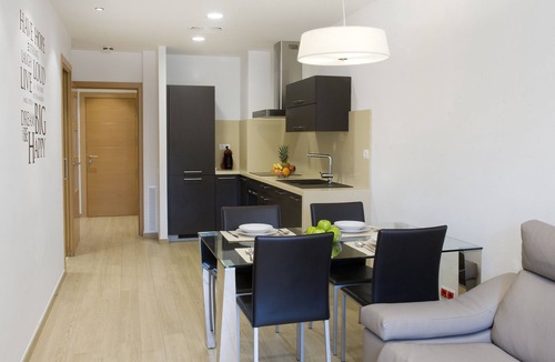La Font de la Guatlla Apartment | BARCELONA | LUXURIOUS APARTMENT W/BALCONY ¦