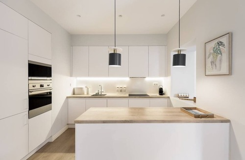 Gothic Quarter Apartment | Barcelona's Historic Elegance in A Quiet Street