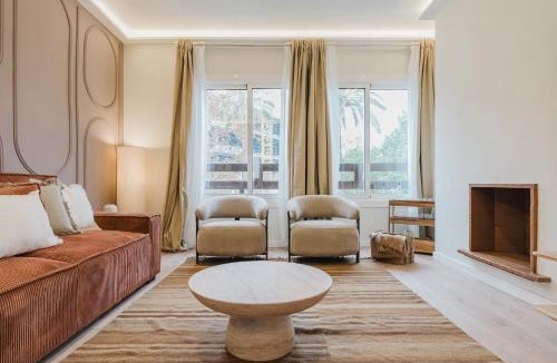 La Maternitat i Sant Ramon Apartment | Barcelona Stadium Luxury Apartment