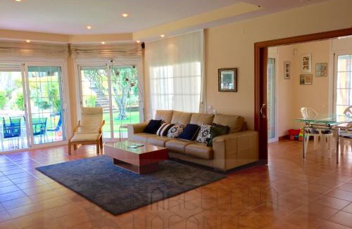 Sant Pol De Mar Villa | BarcelonaVacances-Villa Lucia