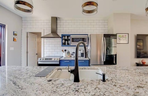 Fifth Ward House | Barclay House in Walker's Point