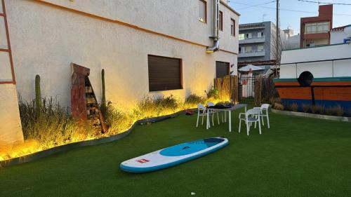 Mareny Barraquetes Boat Rental | Barco - casa con jardín privado frente al mar