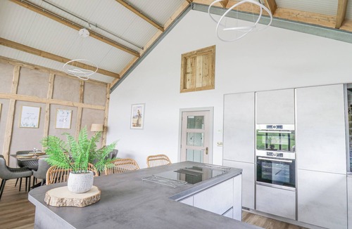 Kingswood Cottage | Barcud Coch - Red Kite