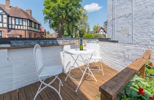 Alcester Cottage | Bard's Cottage