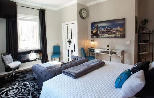 Bartlesville Bed & Breakfast | BarDew Valley Inn